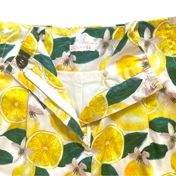 LUXXEL silky soft lemon shorts high rise, yellow green white novelty print M / L - Picture 3 of 6
